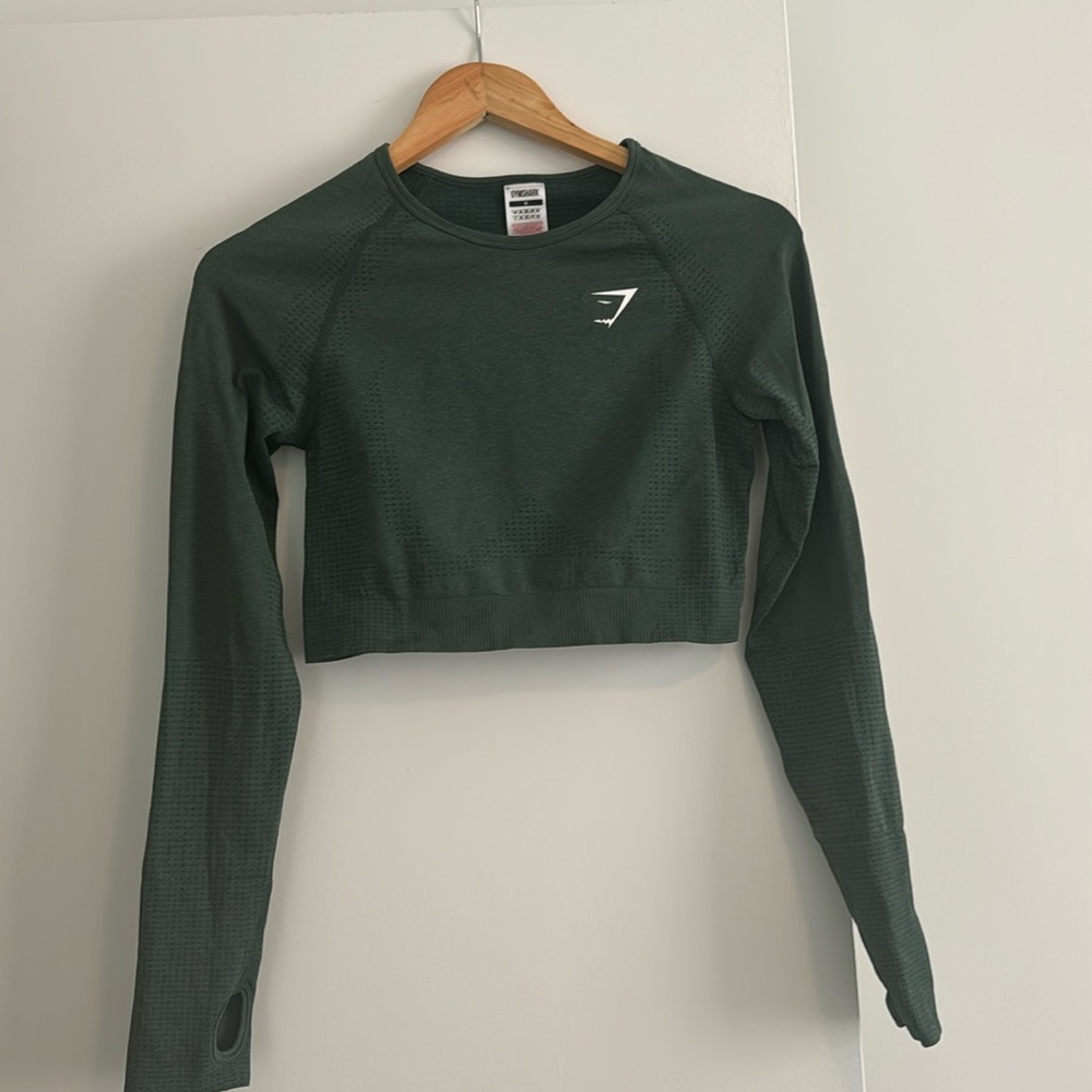 Gymshark long sleeve cropped workout shirt